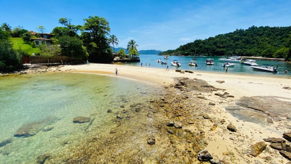 Ilha da Piedade: Tranquilidade, Fé e Beleza Natural em Angra dos Reis
